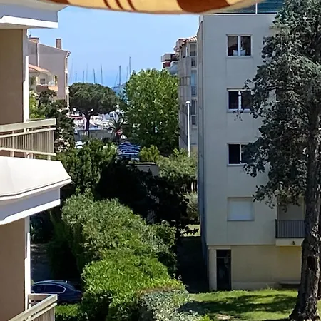 3 Etoiles Apercu Clim Parking Prive Sainte-Maxime